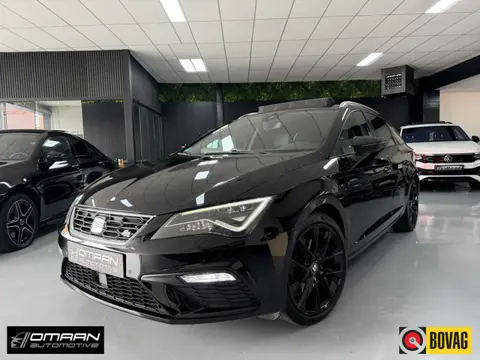 SEAT Leon ST 2.0 TSI FR DSG PANO VIRTUAL KEYLESS SFEER