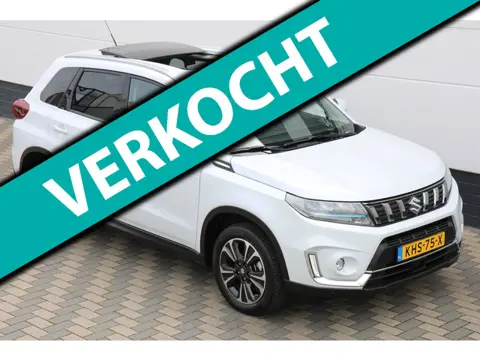 Suzuki Vitara 1.5 Hybrid Style Pano Camera Carplay LUXE !!