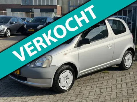 Toyota Yaris 1.0-16V VVT-i Terra 1e eigenaar! TOPSTAAT! DEALER ONDERHOUDEN l NIEUWE APK!