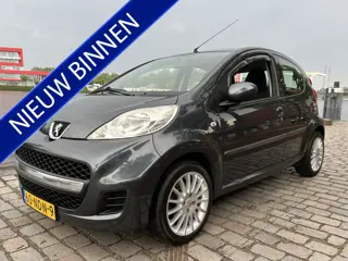 Peugeot 107 1.0-12V XS 5-deurs Airco APK keurige auto
