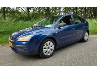 Ford Focus 1.6-16V - Airco - Dealer onderhouden - Rijdt goed