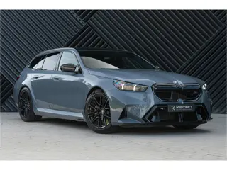 BMW M5 Touring V8 Hybride M Keramisch Pano Alcant.Hemel Bowers&Wilkins Trekhaak