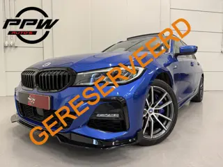 BMW 3 Serie Touring 330e M-Sport PERFORMANCE BODYKIT PANO/HEAD-UP/H&K/MEMORY/LASER/ACC/360CAMERA/KEY
