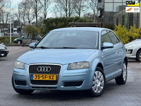 Audi A3 1.6 Attraction | Airco | Cruise control | Elektrische ramen | Dealeronderhouden | 2 sleutels