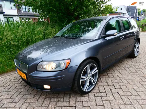 Volvo V50 2.4i 155.000km. Clima Cruise Trekhaak 1500kg. Historie