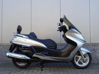Yamaha YP 400 MAJESTY (bj 2004)