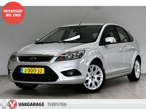 Ford Focus 1.6 Trend/ Trekhaak/ 5-Drs/ 16'' LMV/ Voorruitverw./ Airco/ Elek. pakket/ Radio-CD/ Armst