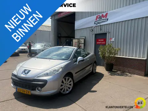 Peugeot 207 CC 1.6 VTi Féline Clima, pdc achter, leder