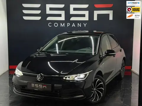 Volkswagen Golf 1.5 eTSI Style Pano HUD Memory IQ Camera Sfeer ACC