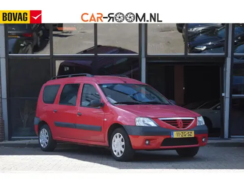 Dacia Logan MCV 1.6-16V Lauréate 7p. Airco Trekhaak Elekt Ramen 7pers