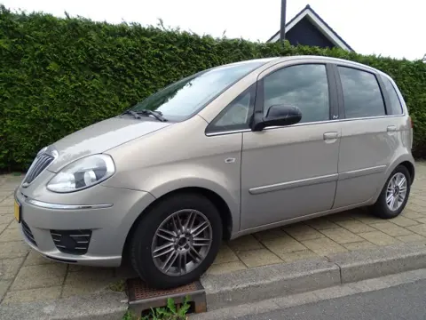 LANCIA MUSA 1.4-16V PLATINUM S&S-Airco-Lmv-Cruise-Pano