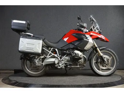 BMW R1200GS Verlaagde GS, inclusief koffers! (bj 2011)