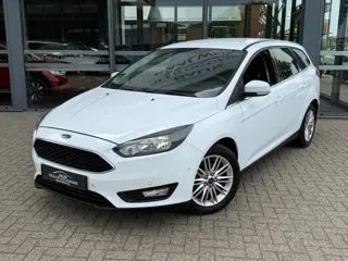FORD FOCUS 1.0 TITANIUM NAVI AIRCO PDC LMV WINTERPACK