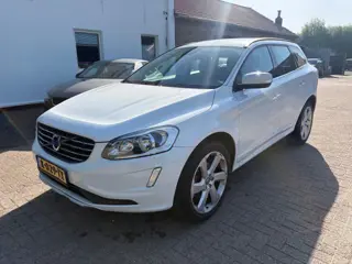 VOLVO XC60 T5 Momentum Stoelverwarming Trekhaak