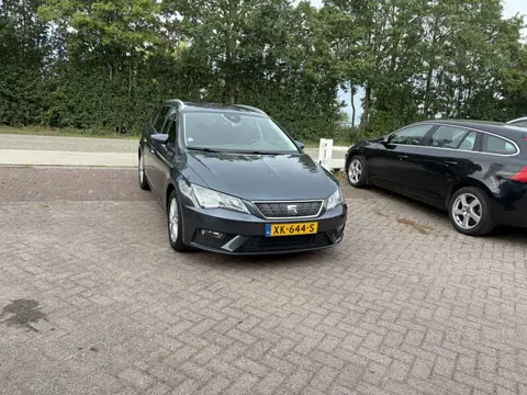 SEAT Leon ST 1.0 EcoTSI Style Business Intense TREKHAAK PDC V+A NAVI CARPLAY
