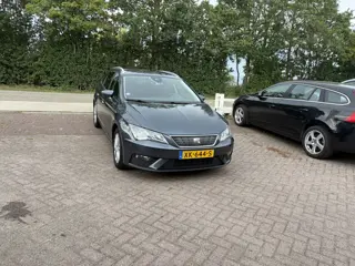 SEAT Leon ST 1.0 EcoTSI Style Business Intense TREKHAAK PDC V+A NAVI CARPLAY