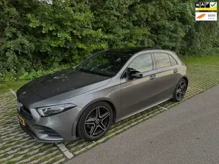 Mercedes-Benz A-klasse 180 Business Solution AMG Automaat