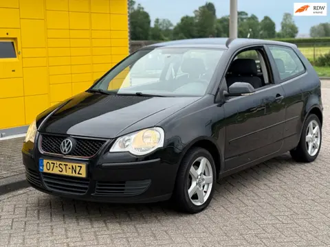 Volkswagen Polo 1.4 TDI Optive AIRCO LM-Velgen Electr Pakket APK