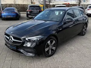 Mercedes-Benz C-Klasse Estate 300e T AVANTGARDE ** LED, PANORAMA, MEMORY, WINTER- & SPIEGEL-PACK, KE