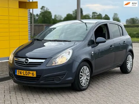 Opel Corsa 1.2-16V '111' Edition 5-Deurs AIRCO Cruise-Control nw. APK