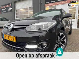 Renault Mégane Estate 1.2 TCe Bose met parkeersensoren en navigatie en bluetooth telefoon / media