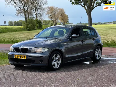 BMW 1-serie 116i Business RIJDGOED/AIRCO/LMVELGEN/NL AUTO!!