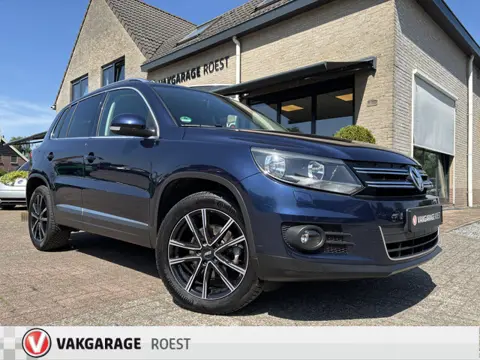 Volkswagen Tiguan 1.4 TSI Automaat Sport&Style Trekhaak / All-Seasons / Parkeersensors