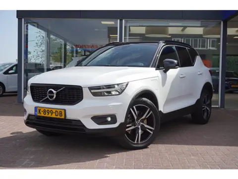 Volvo XC40 1.5 T4 Recharge R-Design Expression | Automaat | Vol opties | Dealerauto | Elek. pakket |