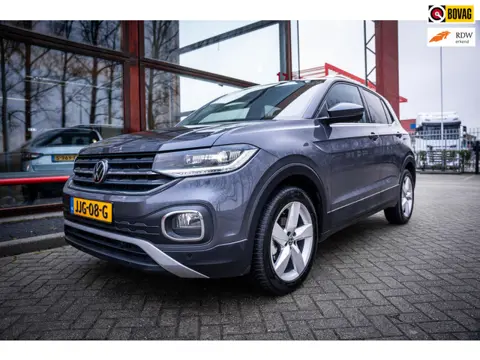 Volkswagen T-Cross 1.5 TSI Style | Automaat | Parkeerhulp | Navigatie | Adaptieve cruise control | A