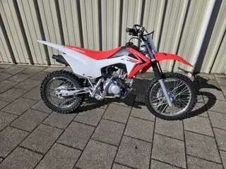 Honda CRF 125 F (bj 2017)