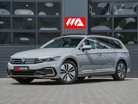 Volkswagen PASSAT 1.4 TSI PHEV GTE Business Pano|Trekhaak|Headup|Camera|ACC|Stoelverwarming|Ergocomf