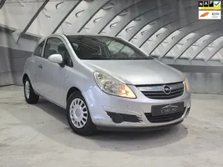 Opel Corsa 1.2-16V Essentia