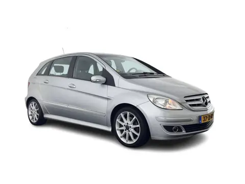 Mercedes-Benz B-Klasse 180 CDI Aut. *LEATHER-FABRIC | AIRCO | CRUISE | COMFORT-SEATS | TOWBAR | 17''