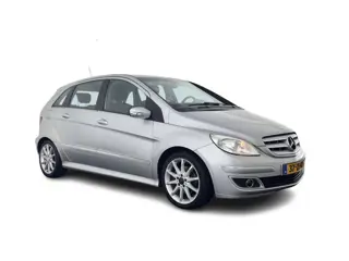 Mercedes-Benz B-Klasse 180 CDI Aut. *LEATHER-FABRIC | AIRCO | CRUISE | COMFORT-SEATS | TOWBAR | 17''