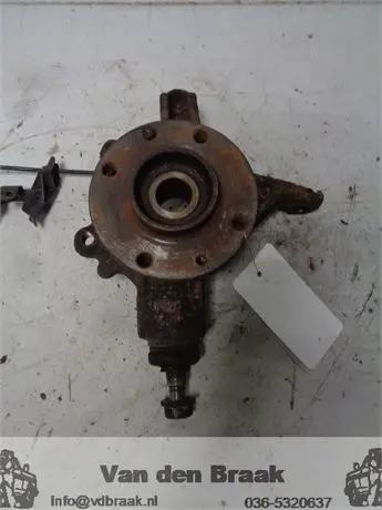 Peugeot 3008 1.6 THP 2009-2013 Fusee links voor