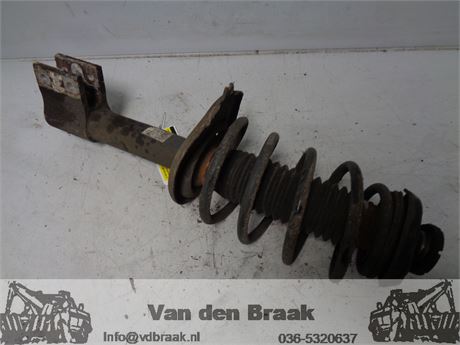 Peugeot 3008 1.6 THP 2009-2016 Veerpoot rechts voor