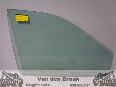 Chrysler Voyager 2004-2008 Portierruit rechts voor