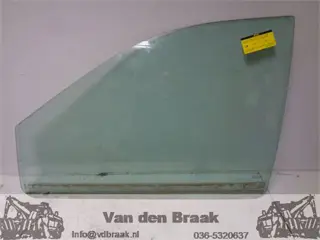 Chrysler Voyager 2004-2008 Portierruit links voor