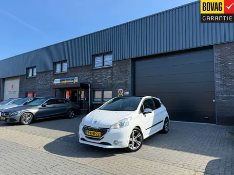 Peugeot 208 1.6 THP GTi | 2E EIGENAAR | 12MND GARANTIE | PANO | CRUISE | NAVI | AIRCO | BLUETOOTH | 