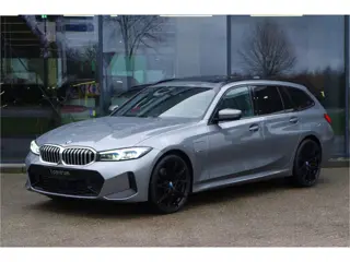 BMW 3 Serie Touring 330e 293 PK xDrive M Sport PHEV, Panoramadak, Adap. Cruise Control, Memory, Head