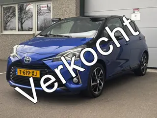 Toyota Yaris 1.5 Hybrid Exc Keyless Pano Camera Navi Clima Led Bi-Tune 10 jaar fabrieksgarantie