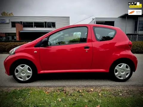 Toyota Aygo 1.0-12V, tweede eigenaar, nieuwe apk, dealeronderhouden