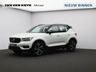Volvo XC40 2.0 T5 AWD R-Design Intro Edition / Trekhaak / Stoel- + stuurwielverwarming / Pilot Assis