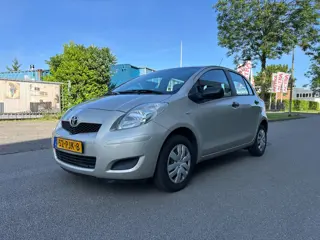 Toyota Yaris 1.0 VVTi Acces Airco