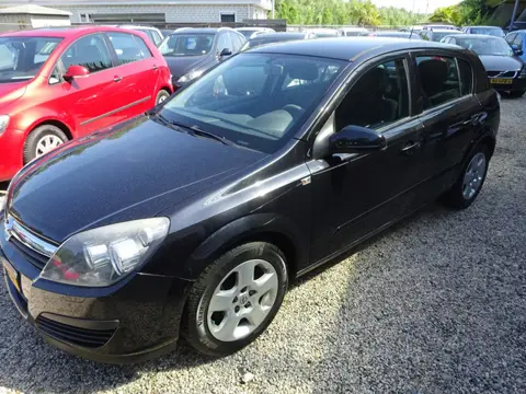 Opel Astra 1.6 Cosmo airco 16 inch sport velgen