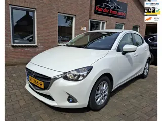 Mazda 2 1.5 Skyactiv-G GT-M. Dealer onderhouden, zeer netjes. O.a. navi,, elek ramen, cruise, blueto