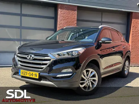 Hyundai Tucson 1.6 GDi Premium // LEDER // TREKHAAK // NAVI // CAMERA // CLIMA // STOELVERWARMING //