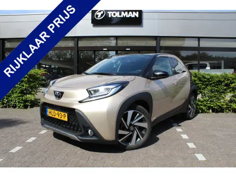 Toyota Aygo X 1.0 VVT-i S-CVT Envy | Rijklaar | Apple/Android | Half-leder | Sensoren v+a | Navi | L