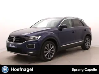 Volkswagen T-Roc 1.5 TSI Sport | Trekhaak | Adaptive Cruise | Camera | Stoelverwarming | CarPlay |