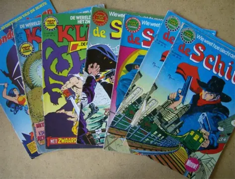 Diversen van de super club classics comics adv. 737